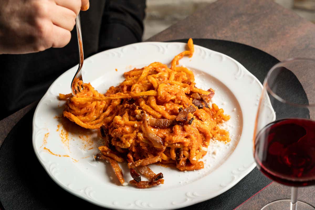 Da Manco niente superfluo qui cucina diretta e lineare